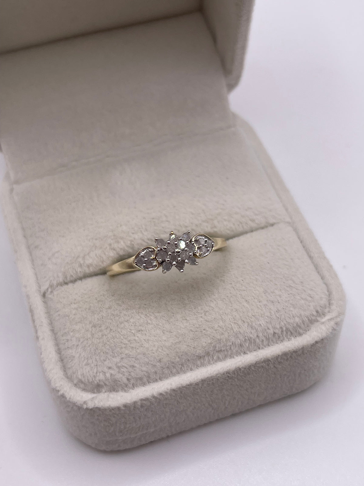 9ct gold diamond cluster ring