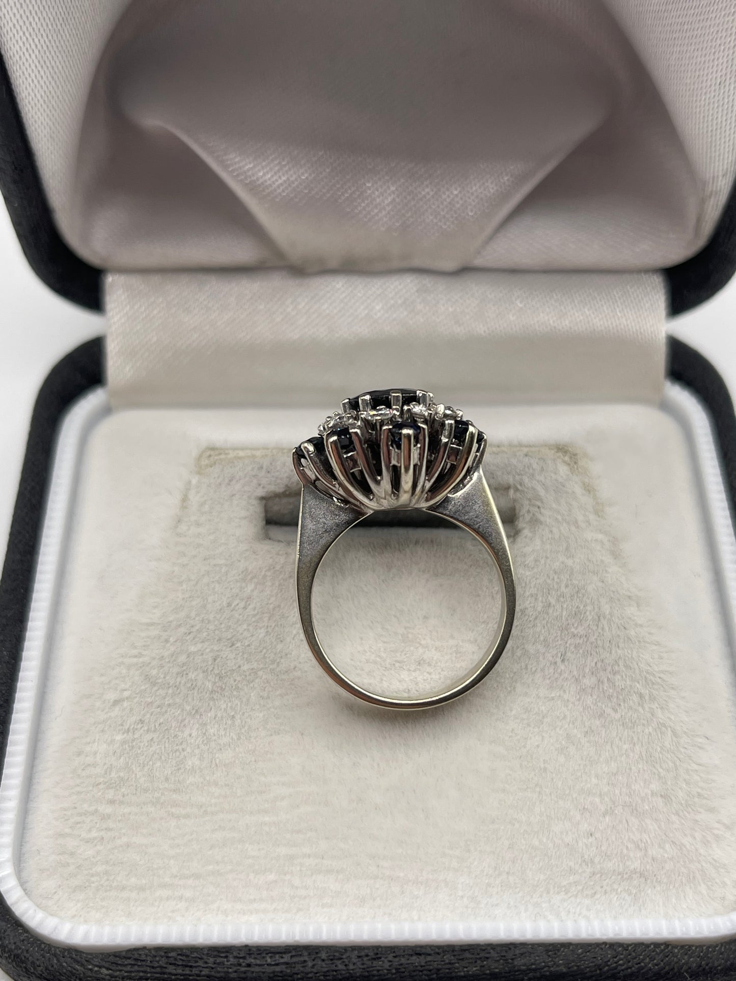 18ct white gold sapphire and diamond ring