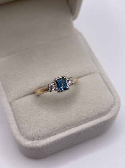 9ct gold topaz and diamond ring