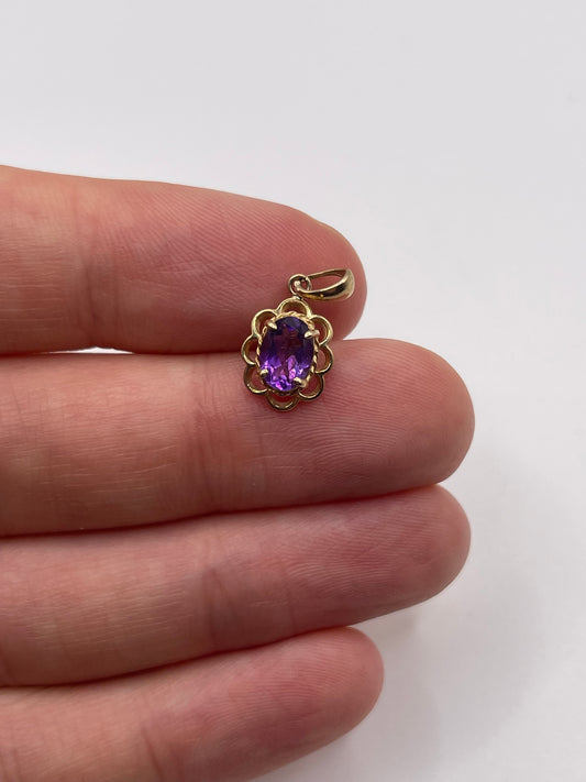 9ct gold amethyst pendant