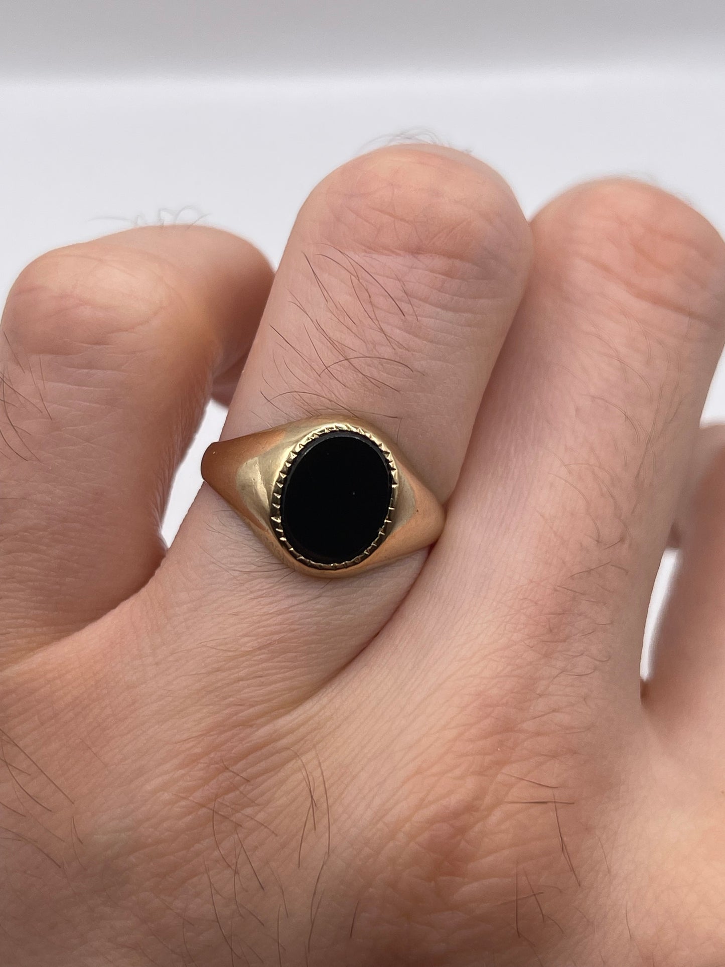 9ct gold onyx signet ring