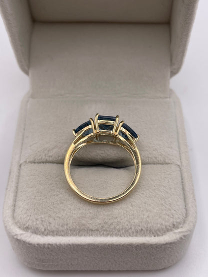 9ct gold blue topaz ring