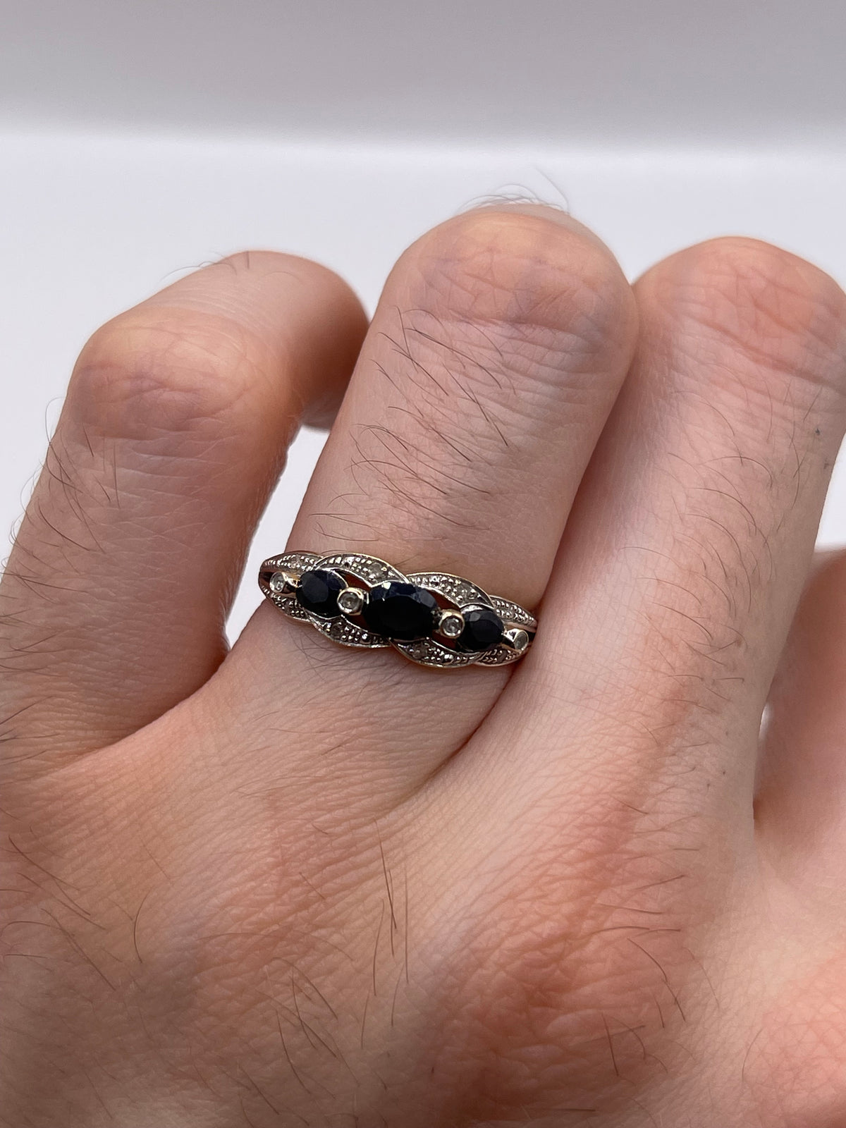 9ct gold sapphire and diamond ring