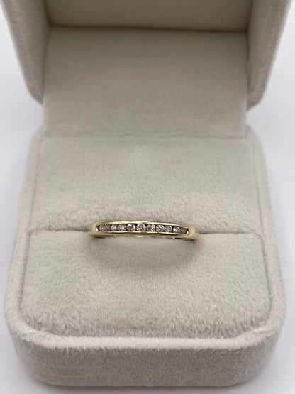 9ct gold diamond ring
