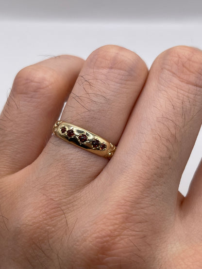 9ct gold garnet gypsy ring