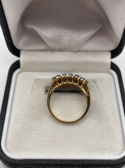 9ct gold tanzanite and diamond ring