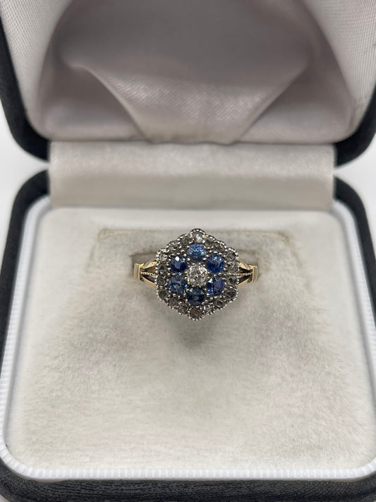 Antique 18ct gold sapphire and diamond ring