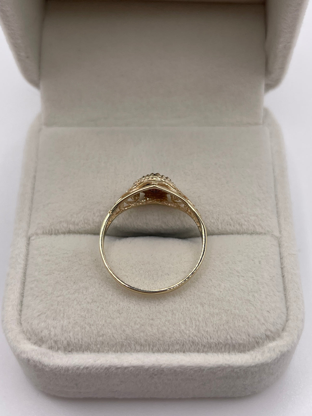 9ct gold garnet heart ring