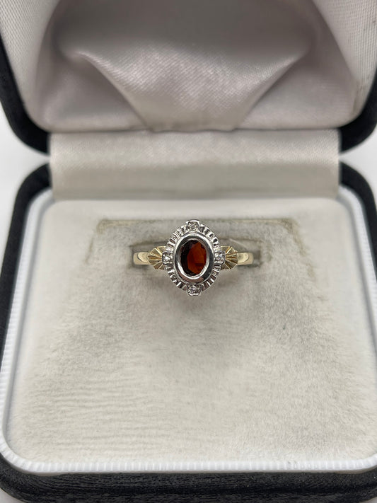9ct gold garnet and diamond ring