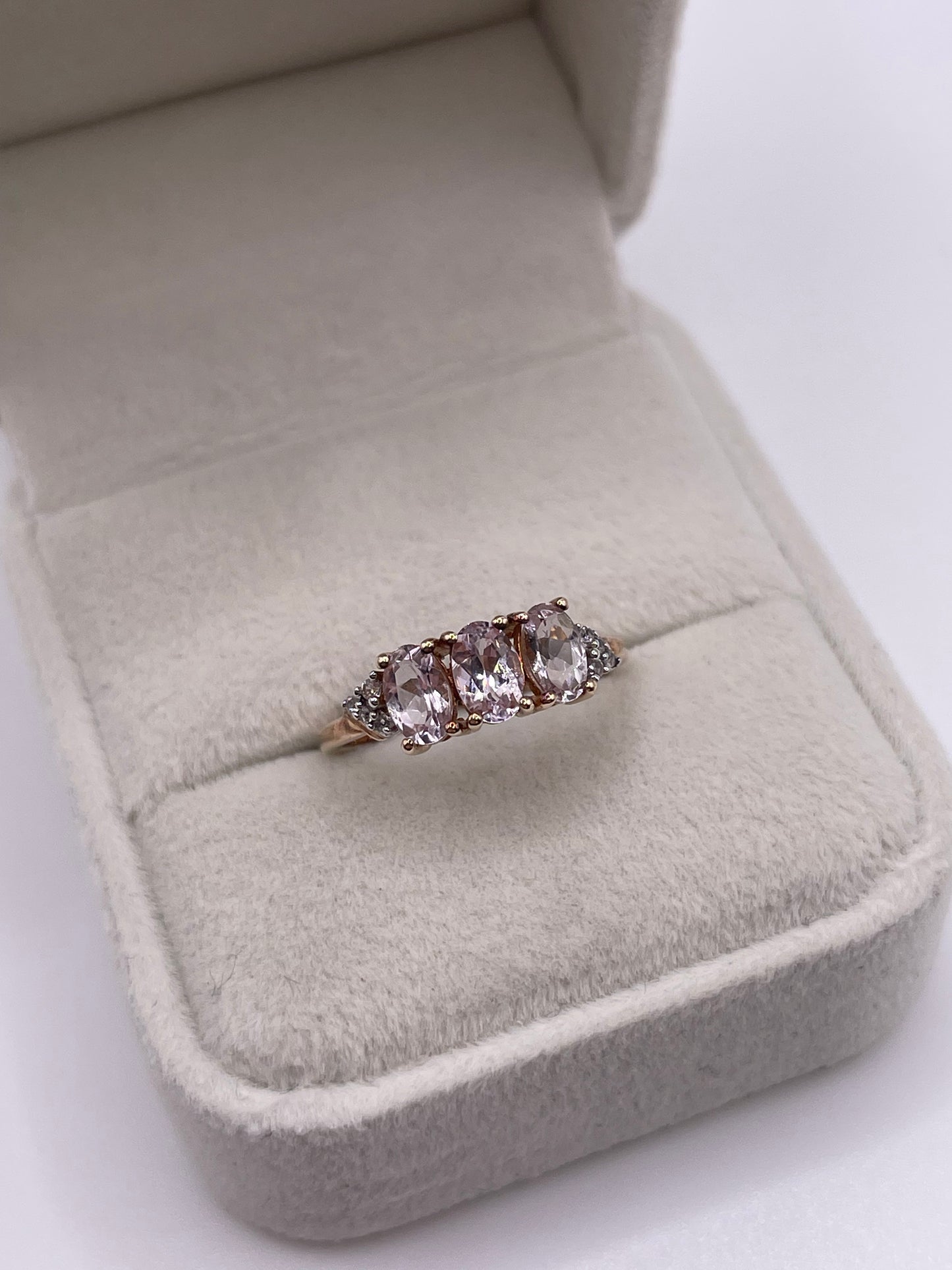 9ct gold morganite and zircon ring