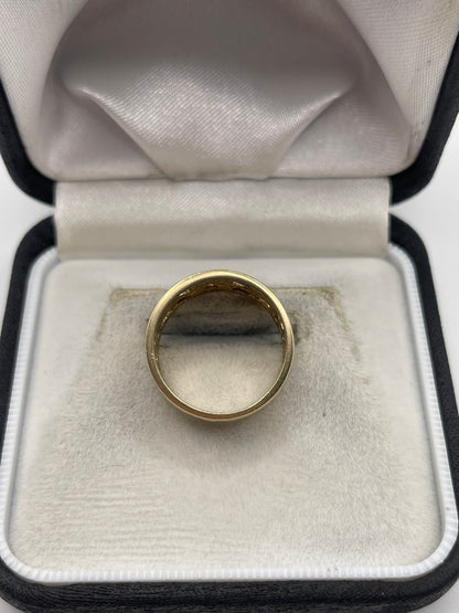9ct gold claddagh ring