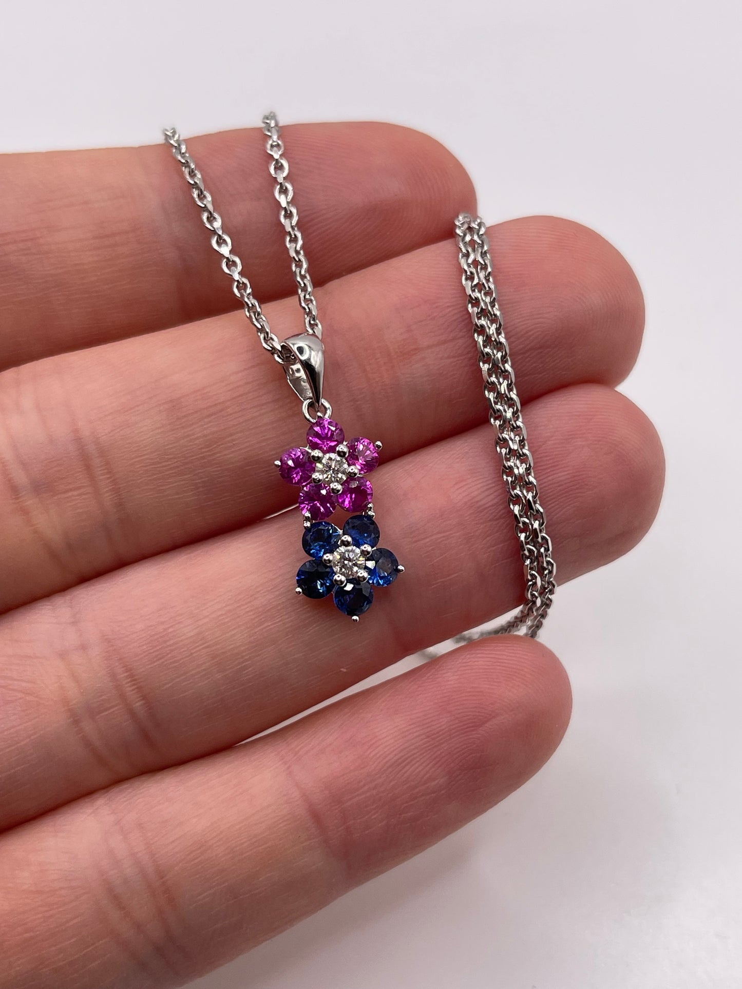 18ct white gold sapphire and diamond necklace