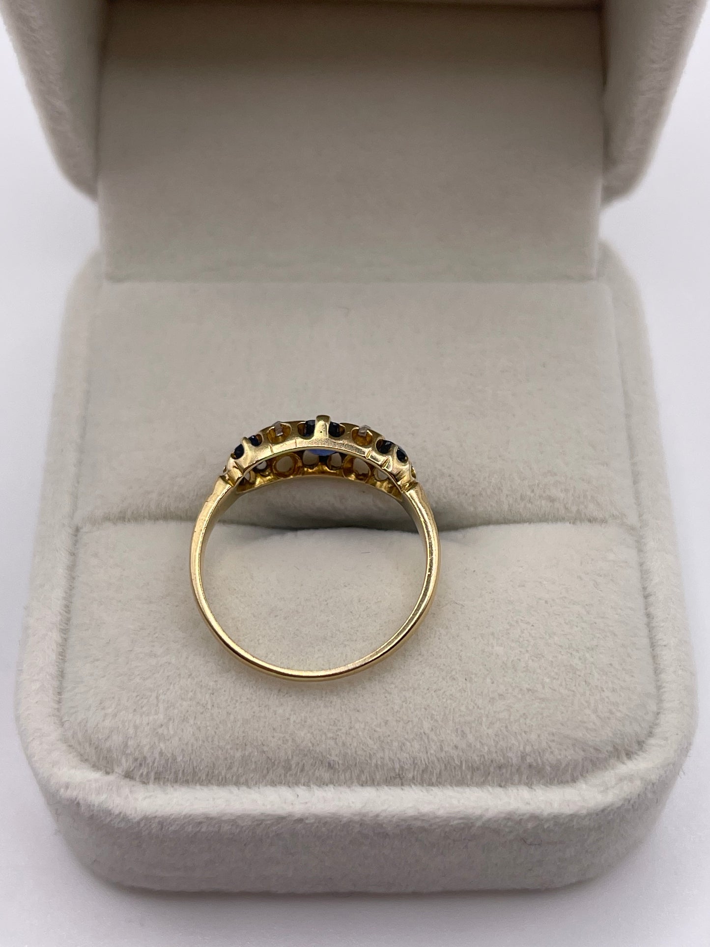 18ct gold diamond cluster ring