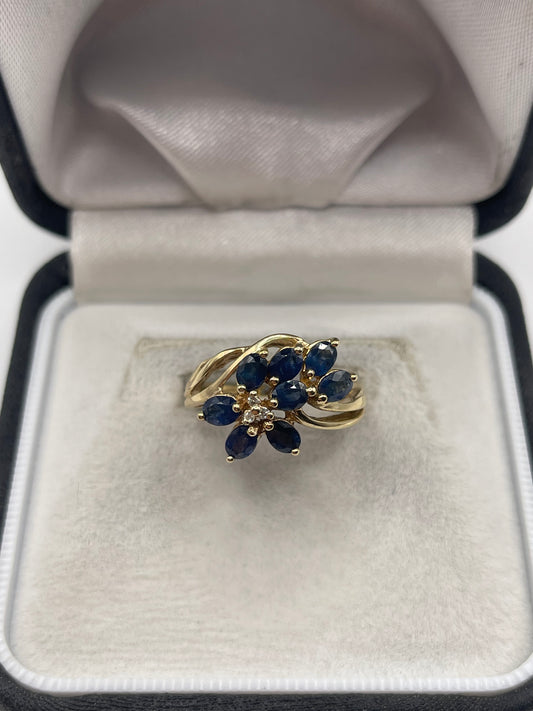 9ct gold sapphire and diamond ring