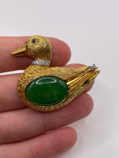 Heavy 18ct gold jade, sapphire and diamond brooch