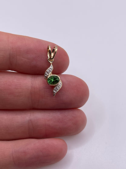 9ct gold tsavorite garnet and diamond pendant