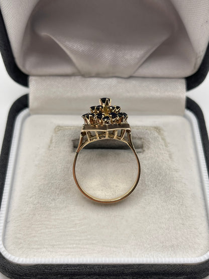 18ct gold sapphire cluster ring