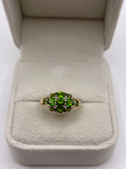 9ct gold diopside and diamond ring