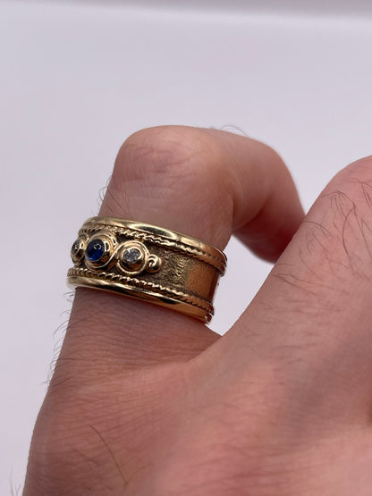 9ct gold cabochon sapphire and diamond ring