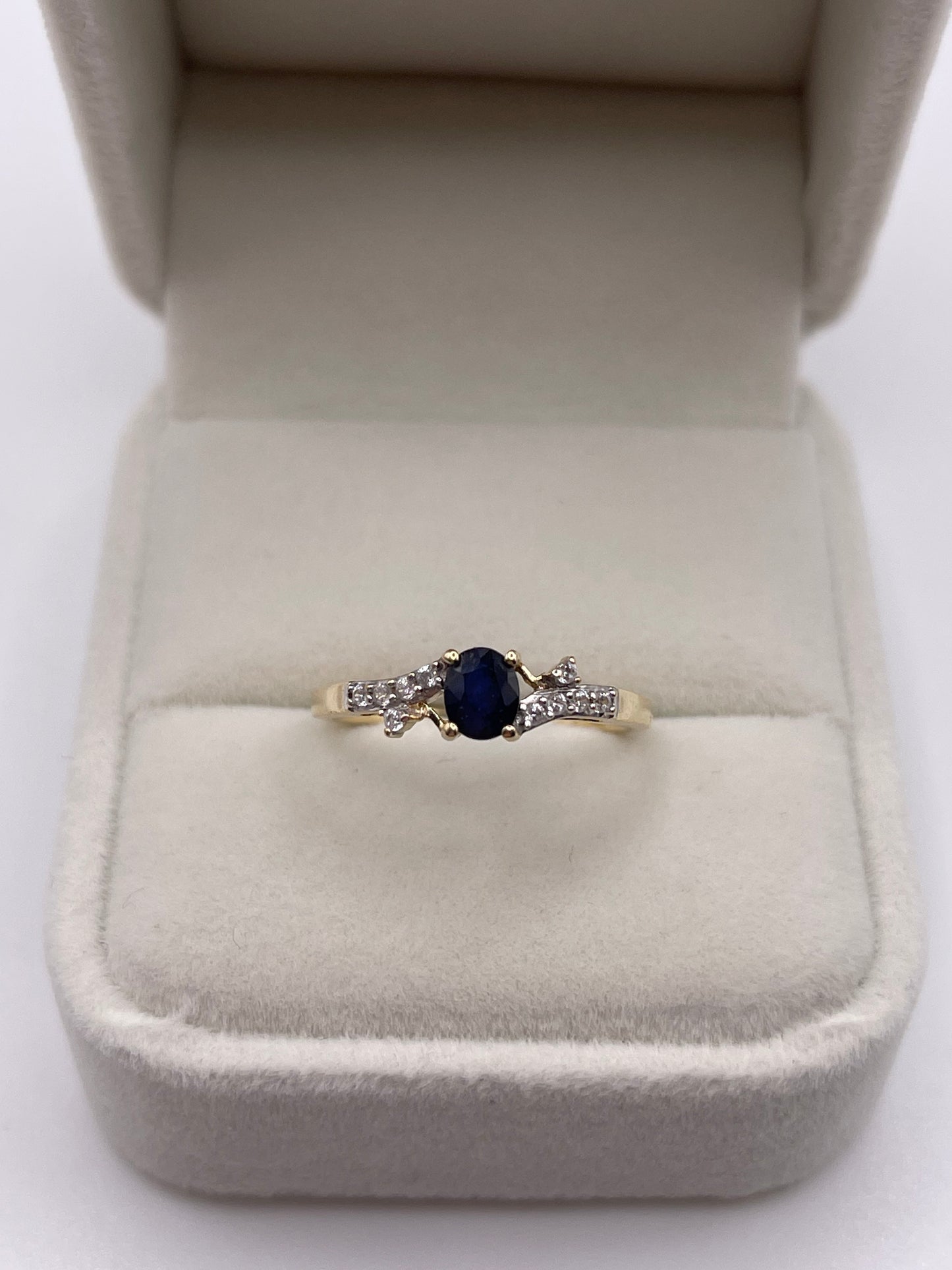 9ct gold sapphire and zircon ring