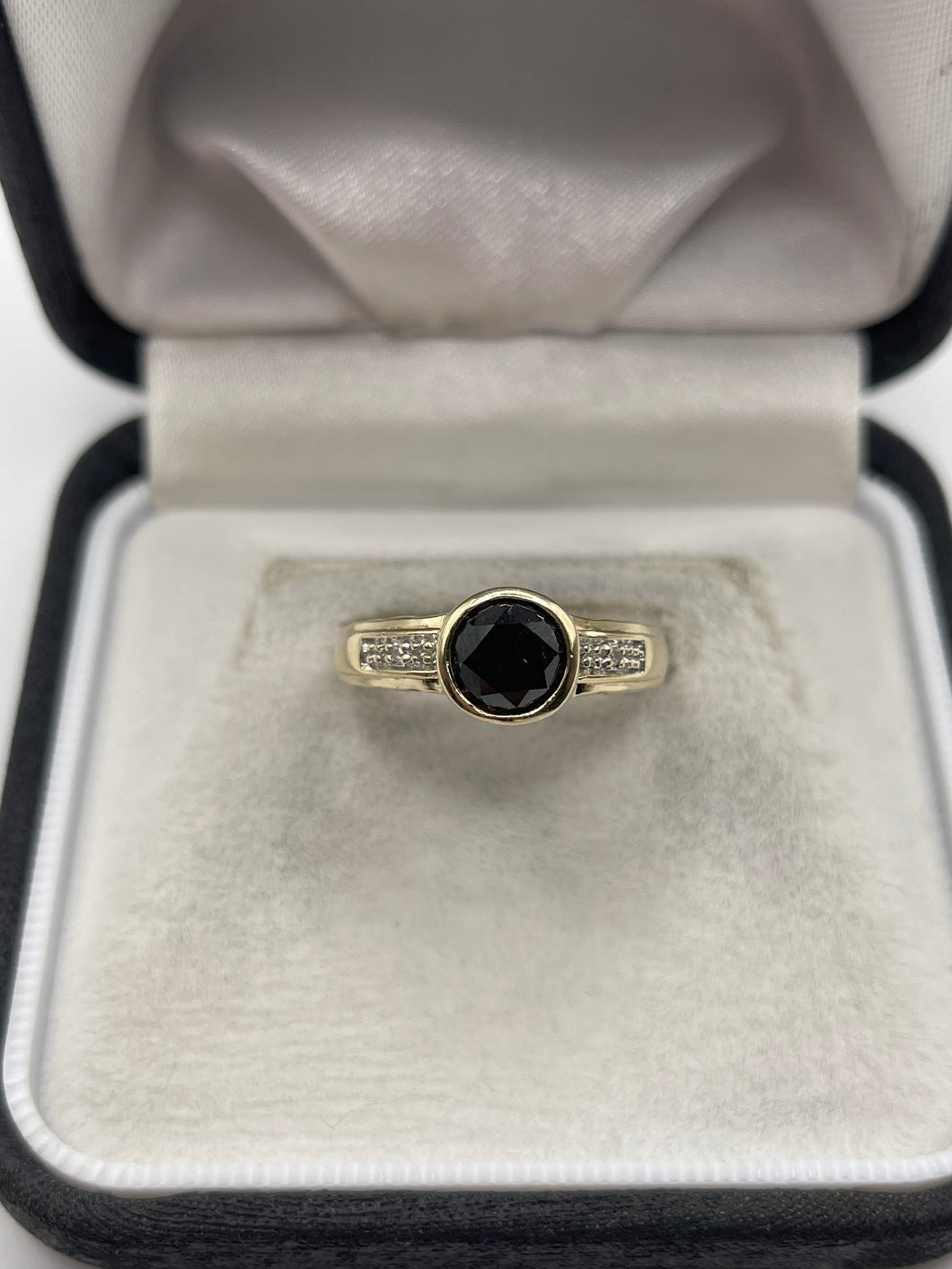 9ct gold diamond cluster ring inc black diamond