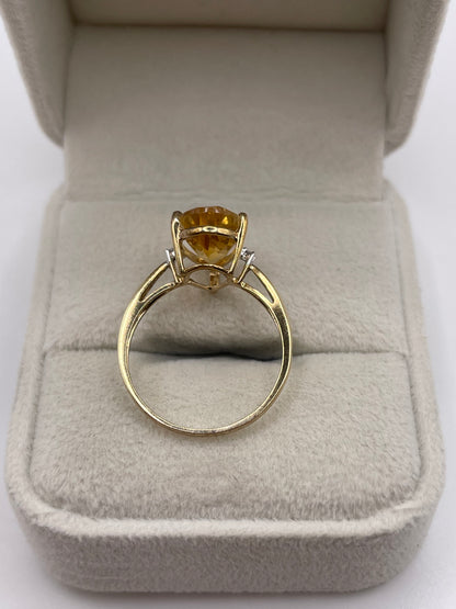 9ct gold citrine and diamond ring