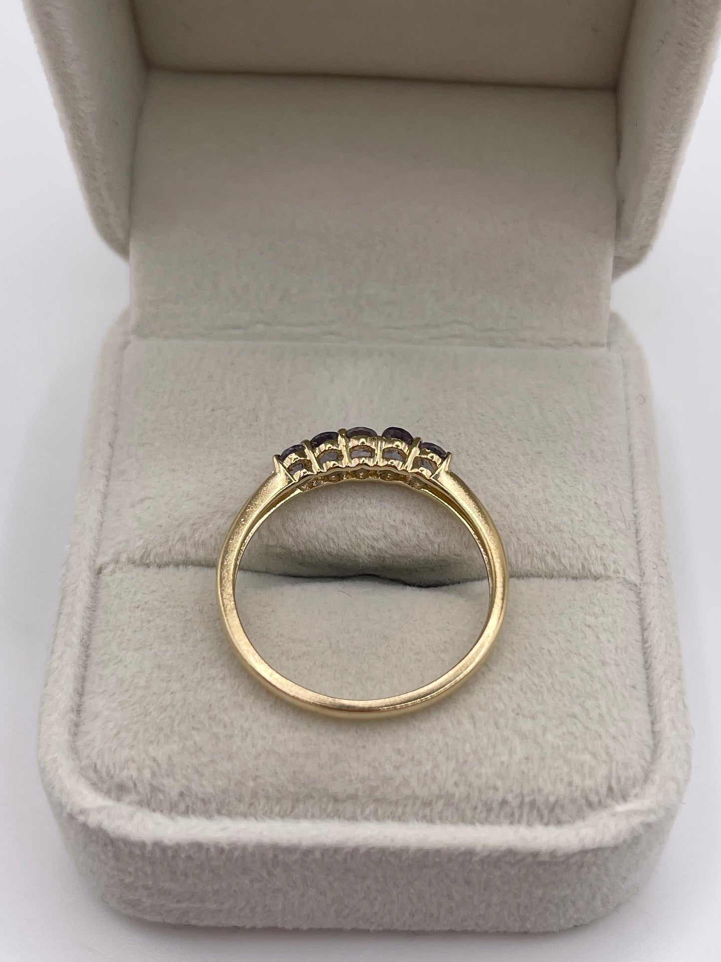 9ct gold tanzanite ring