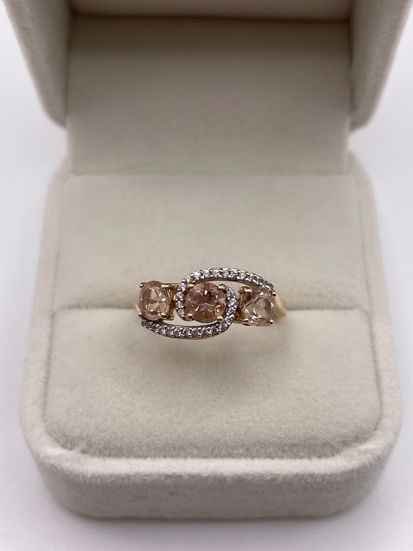 9ct gold morganite and zircon ring