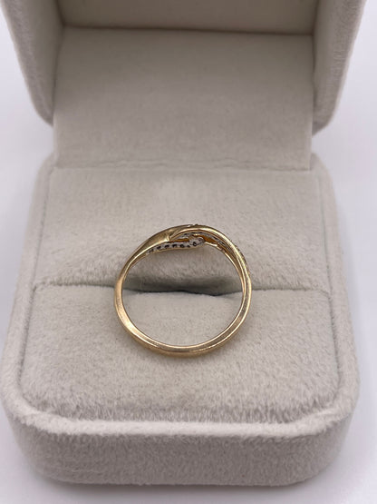 9ct gold diamond ring