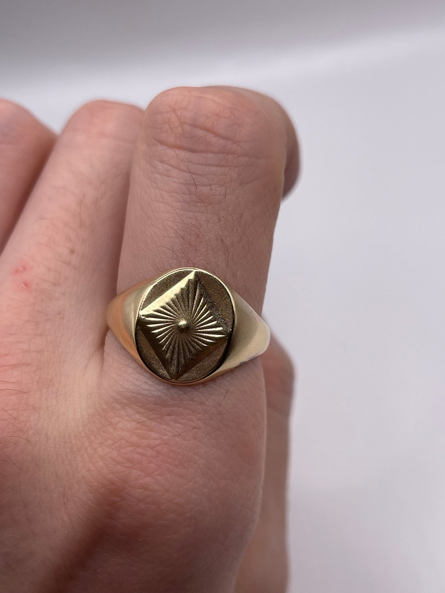 9ct gold signet ring