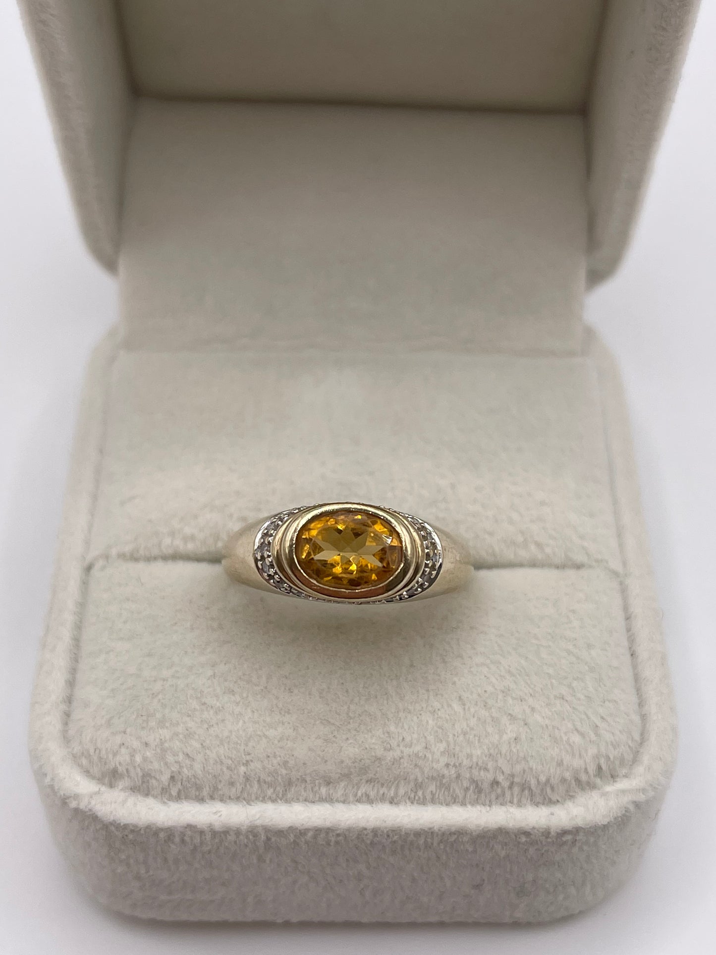 9ct gold citrine and diamond ring