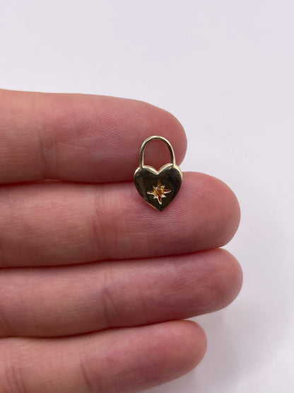 9ct gold citrine heart pendant