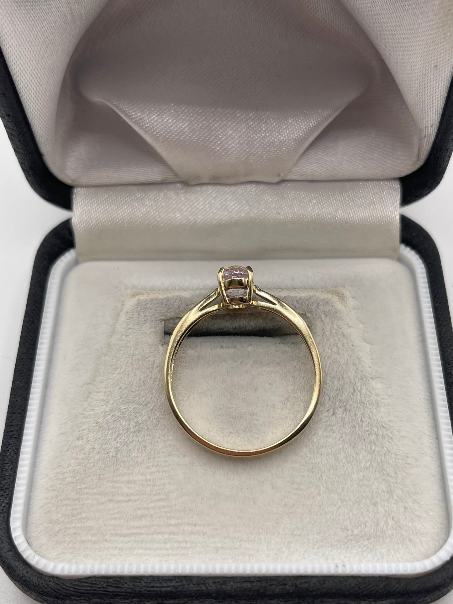 9ct gold kunzite and diamond ring
