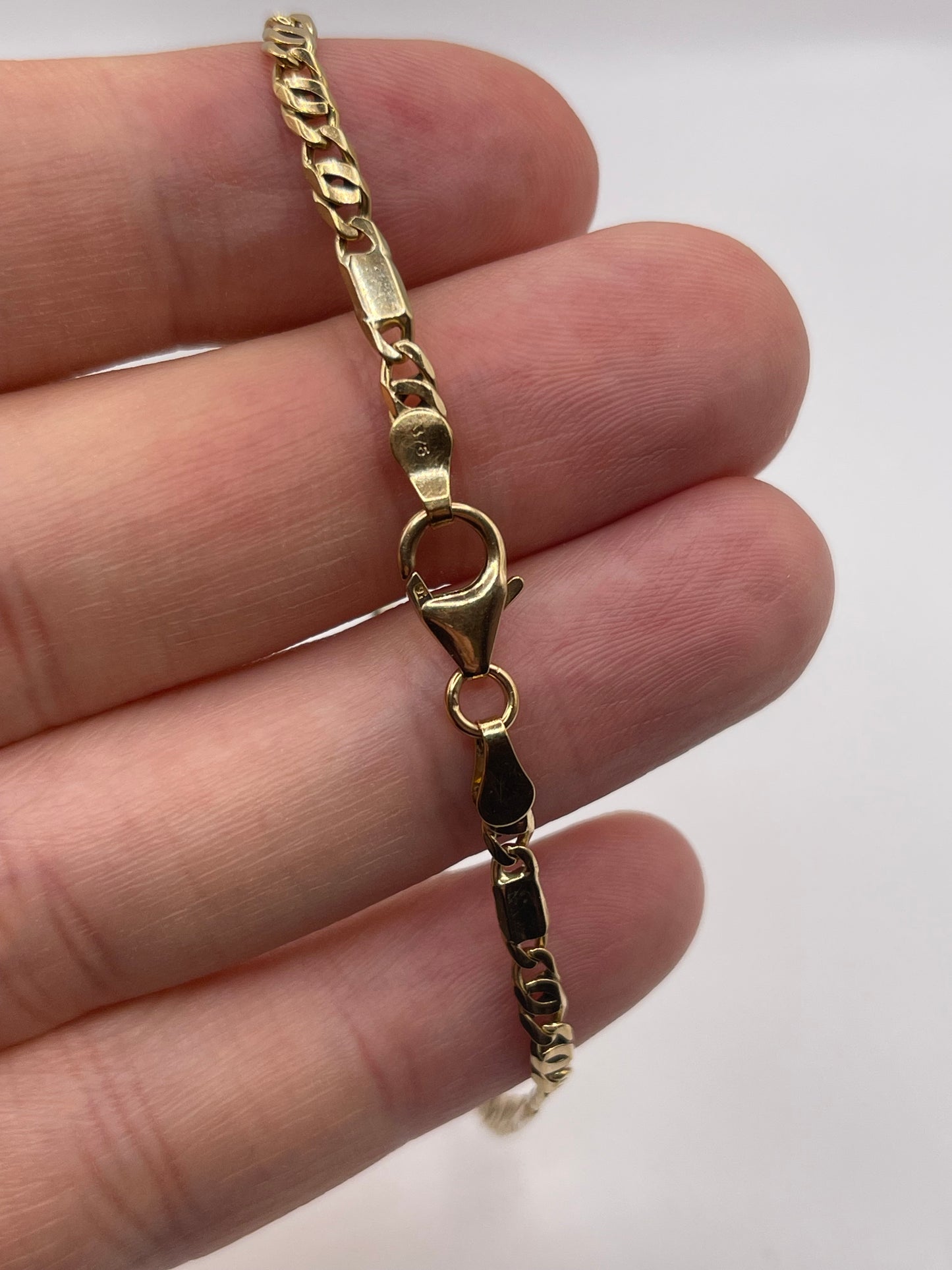 9ct gold bracelet