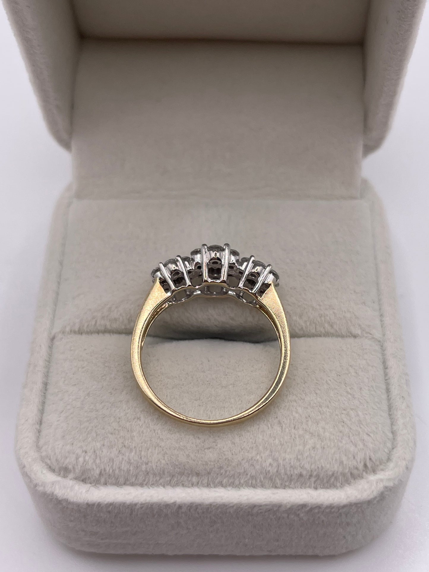 9ct gold diamond cluster ring