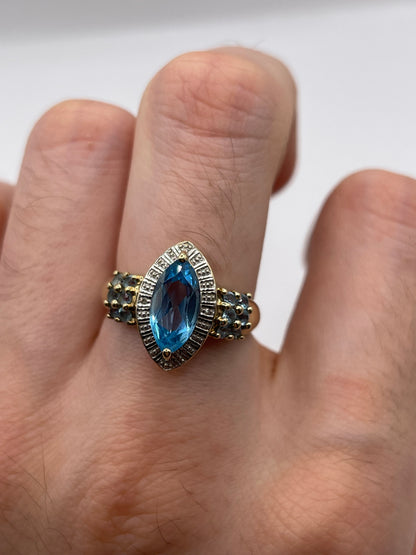 9ct gold topaz and diamond ring