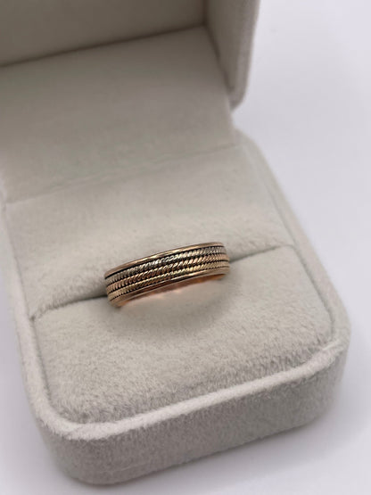 9ct rose gold patterned band