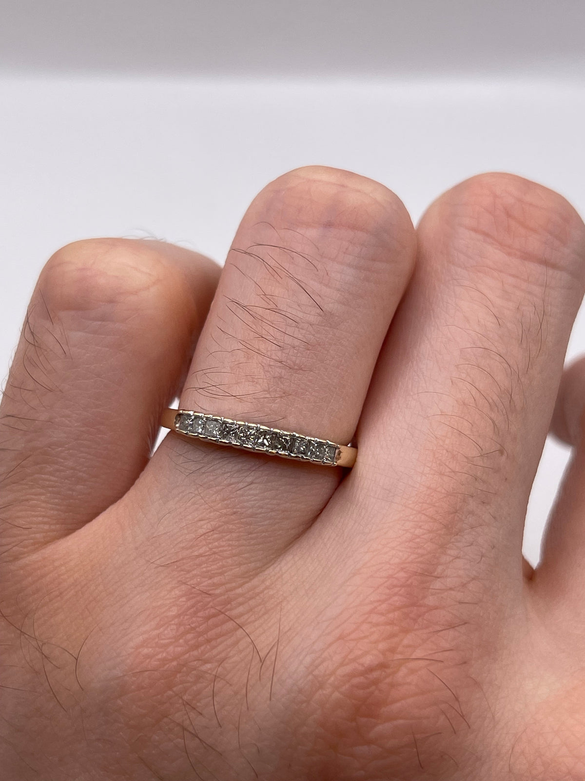 9ct gold diamond ring
