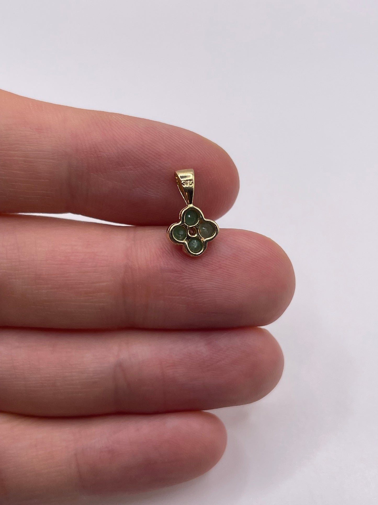 9ct gold emerald and diamond pendant