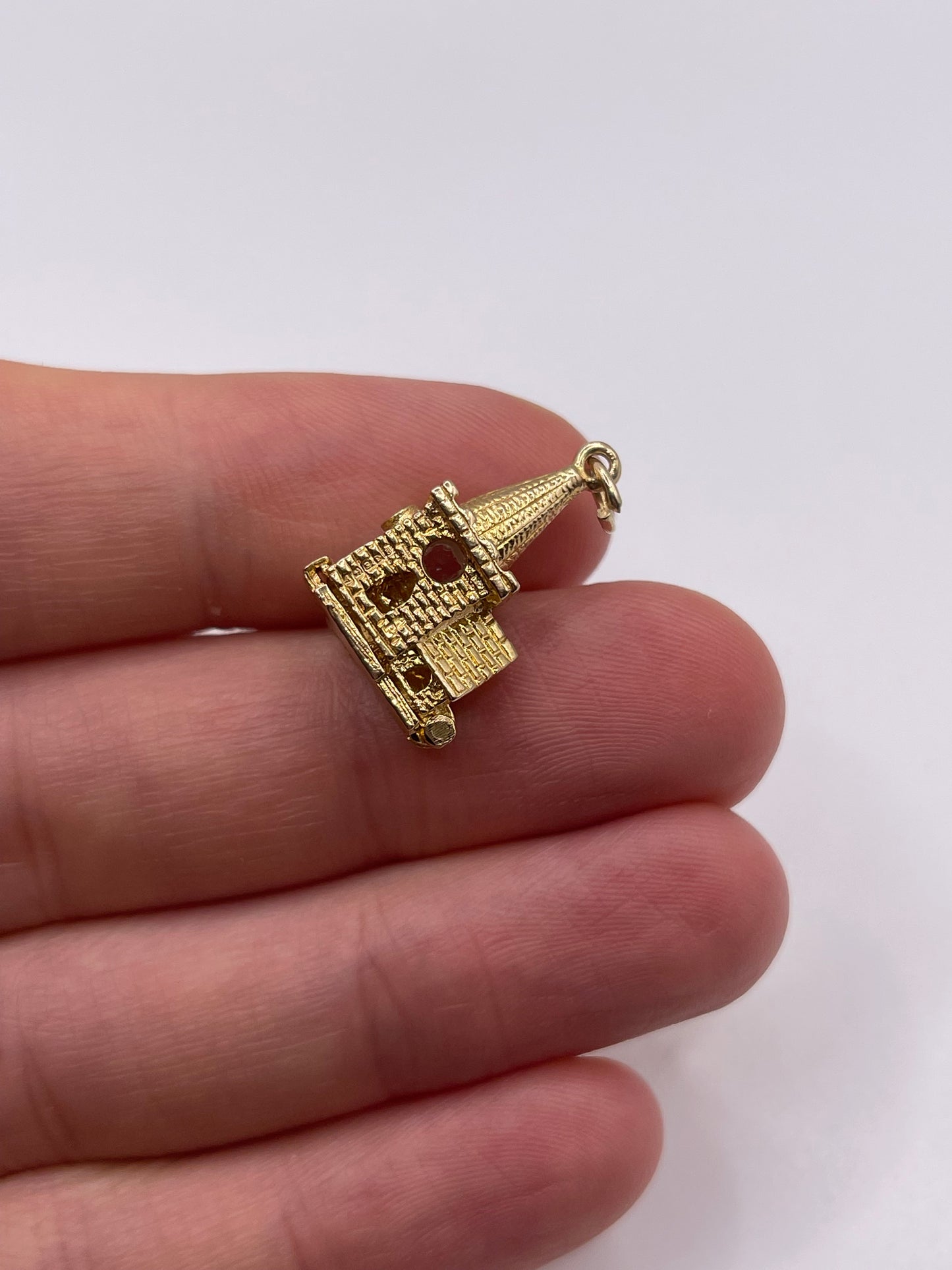 9ct gold church charm