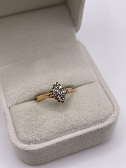18ct gold diamond cluster ring
