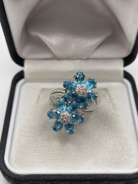 18ct white gold blue topaz and diamond ring