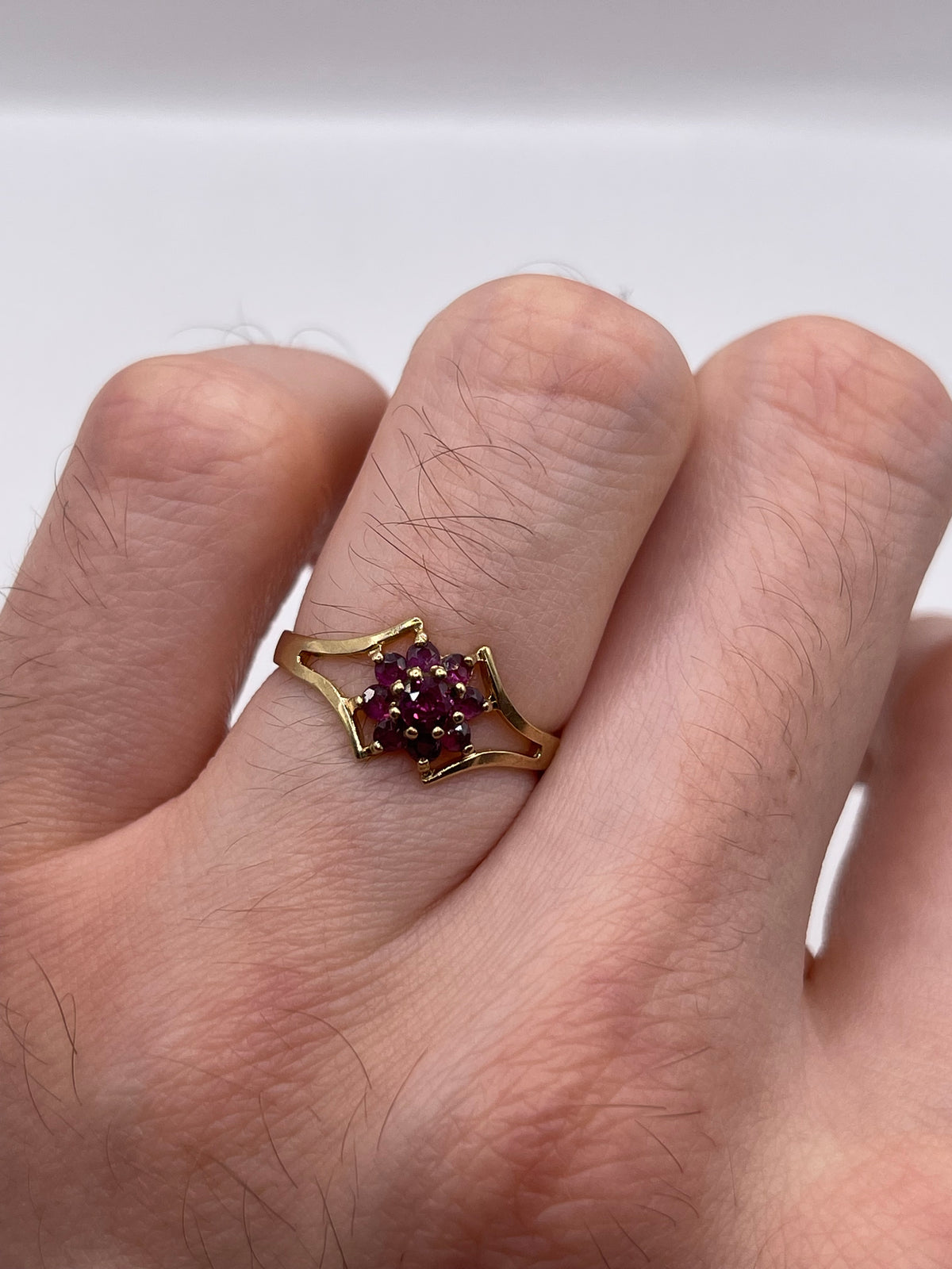 9ct gold ruby cluster ring