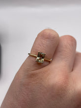 Load image into Gallery viewer, 9ct gold quartz ring

