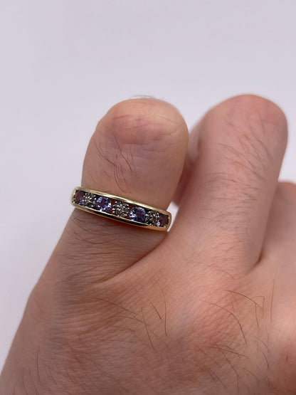 9ct gold tanzanite and diamond ring