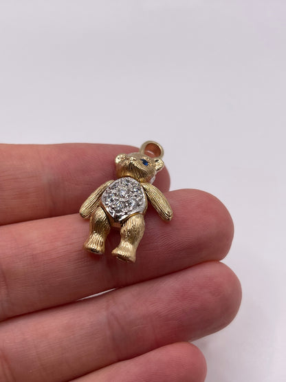 9ct gold articulated bear pendant