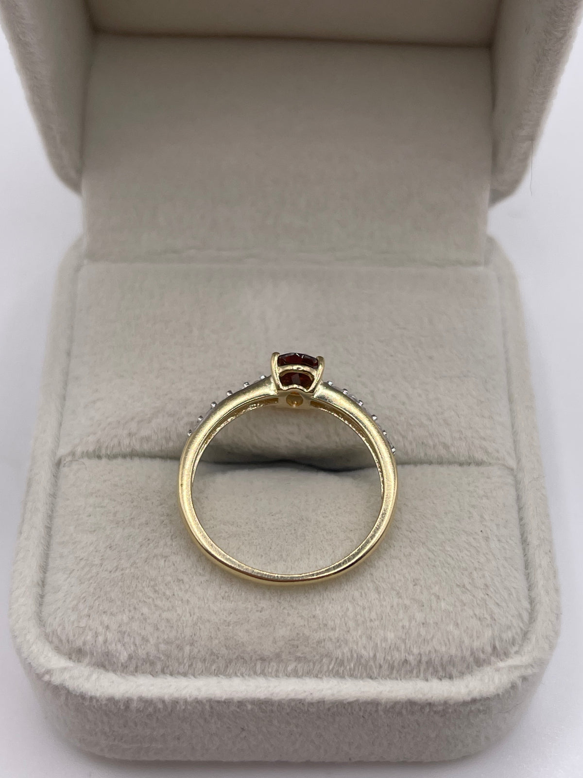 9ct gold citrine and zircon ring