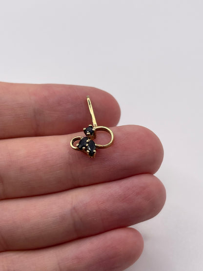 9ct gold sapphire pendant