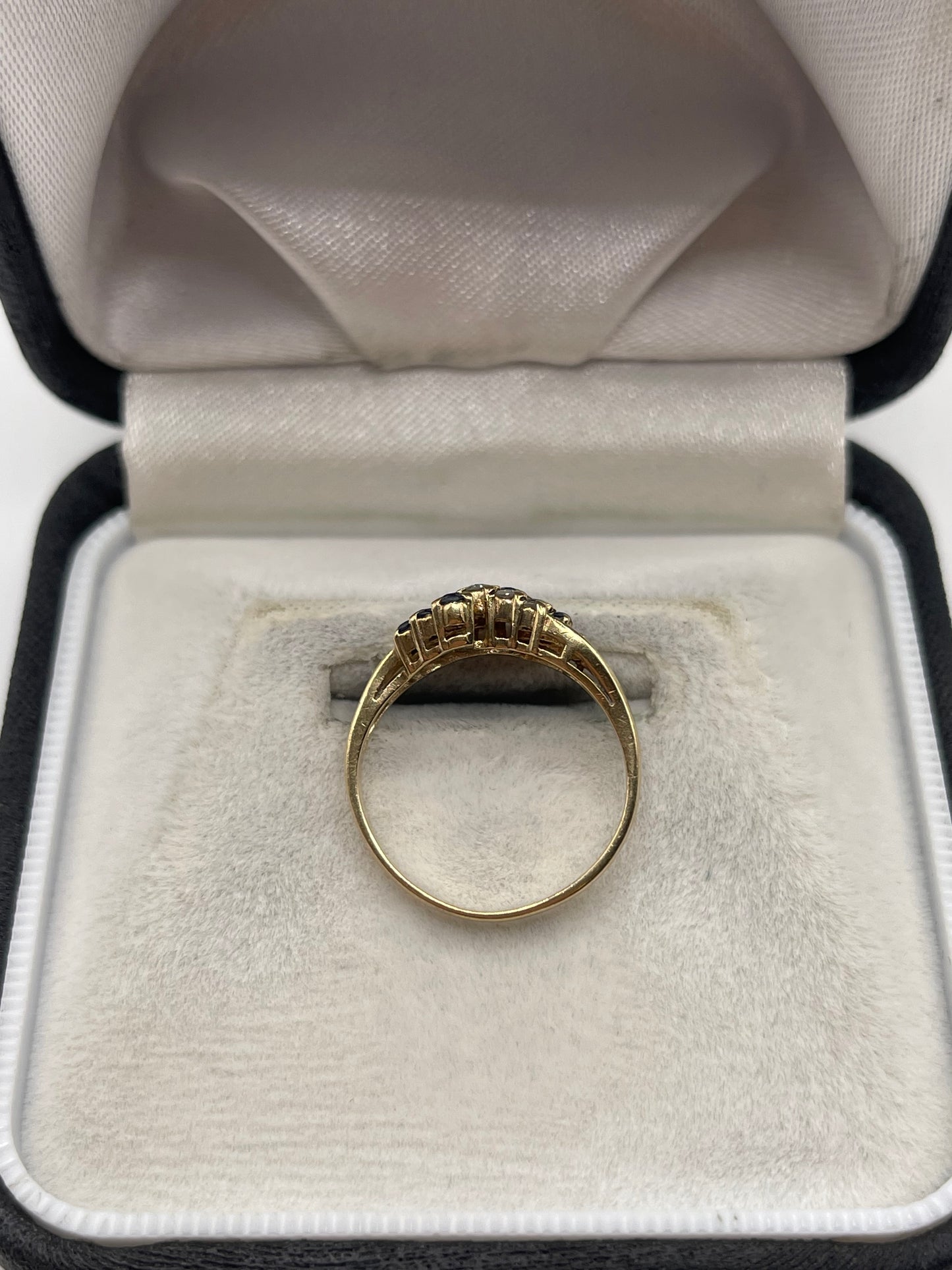 9ct gold sapphire and diamond ring