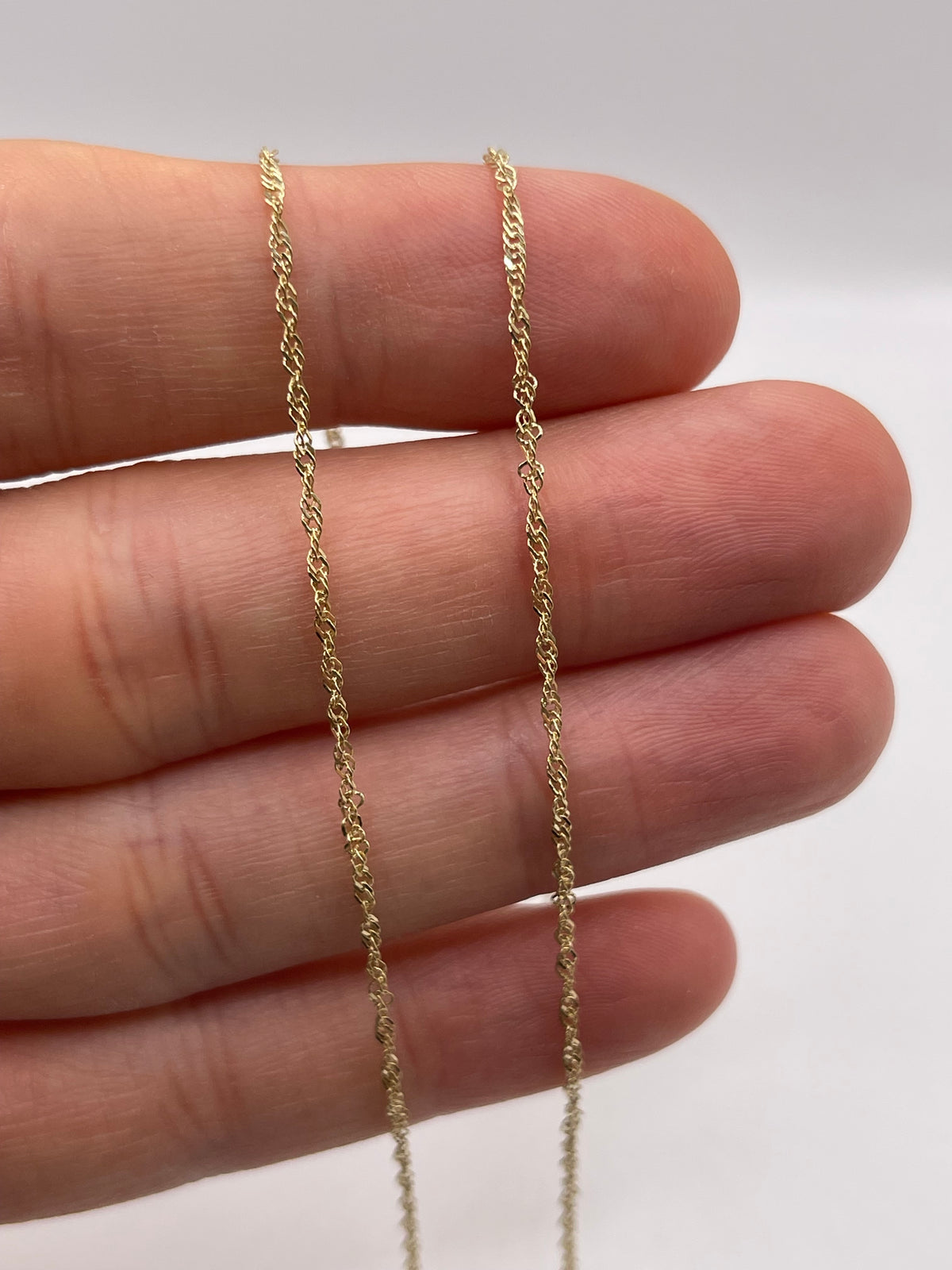 9ct gold chain 614